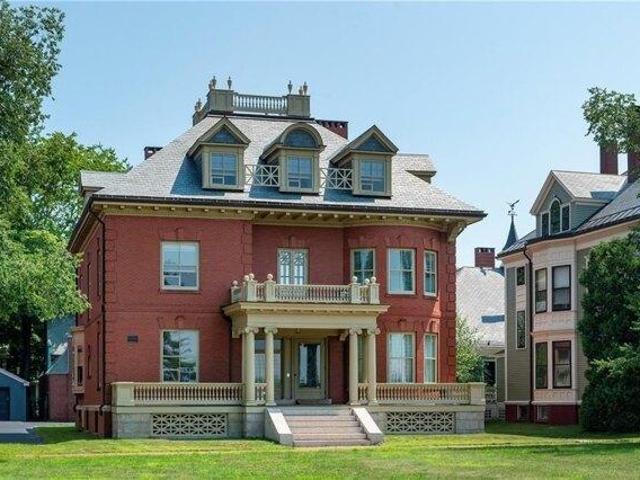 House for sale in Peaks Island, Maine
