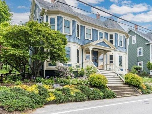 House for sale in New Hampshire