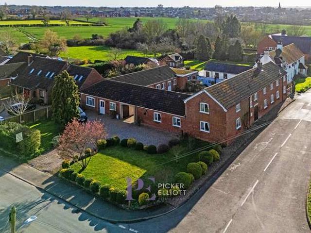 Property for sale in Sutton Cheney, Barton