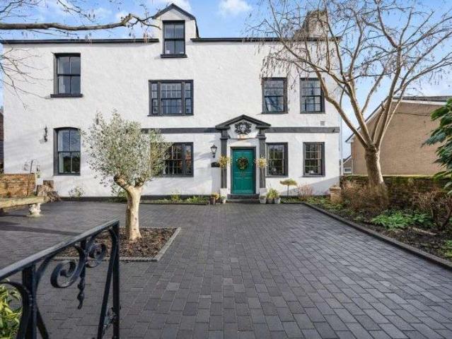 Property for sale in Winwick Park, Winwick