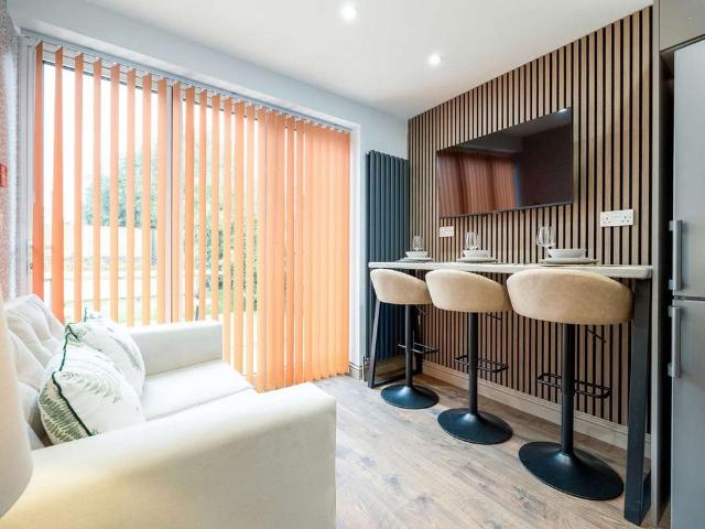 House for rent in Lye Valley, The Slade