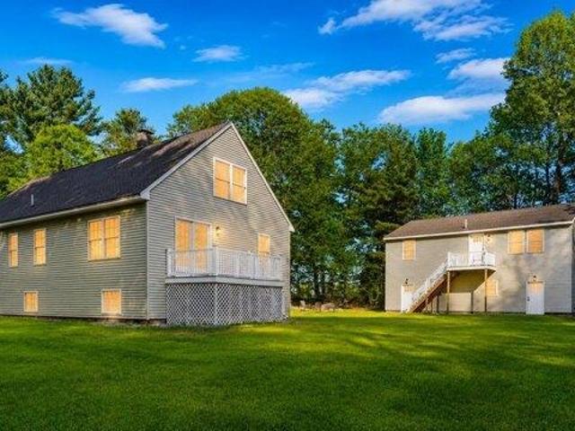 House for sale in Raymond, Maine
