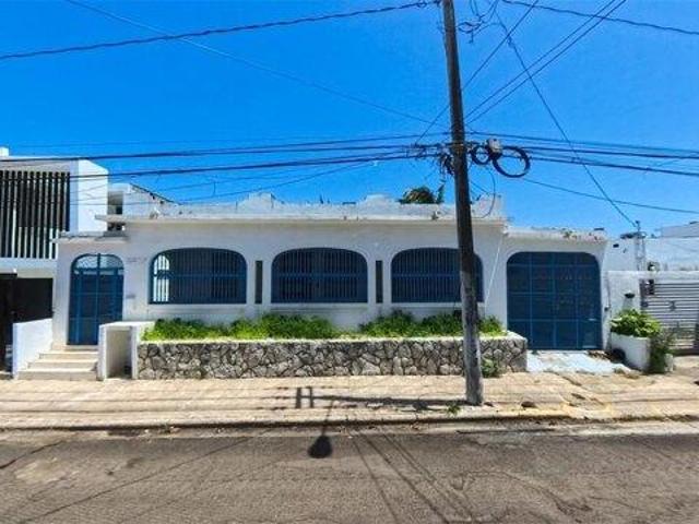 House for sale in San Juan