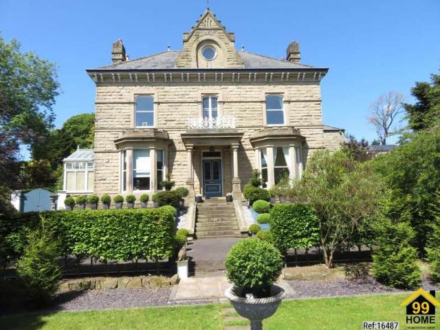Farm for sale in Wash, Charlesworth