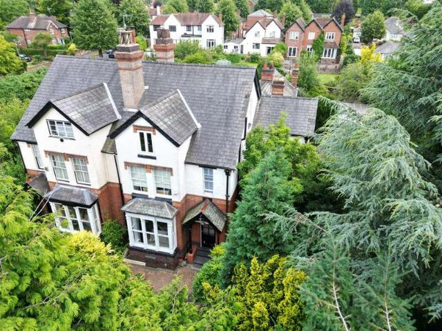 Farm for sale in Comberton, Rushock