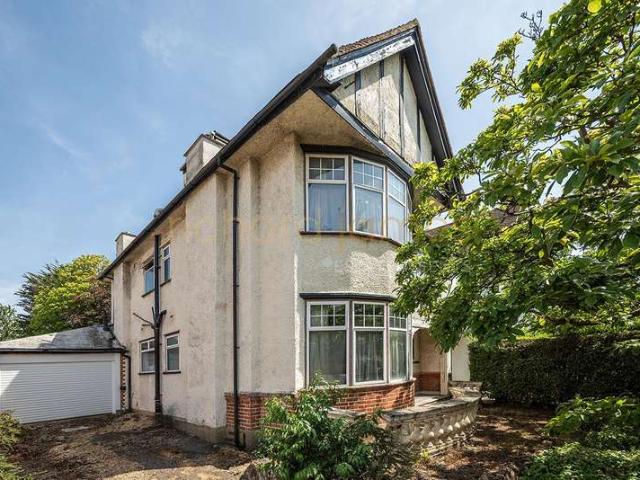 Farm for sale in The Hale, Mill Hill