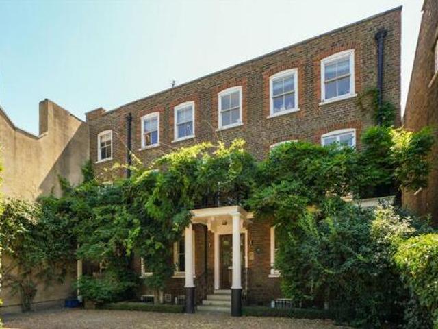 House for sale in Lyons, Greater London