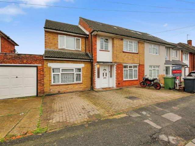 House for sale in Highams Park, Greater London