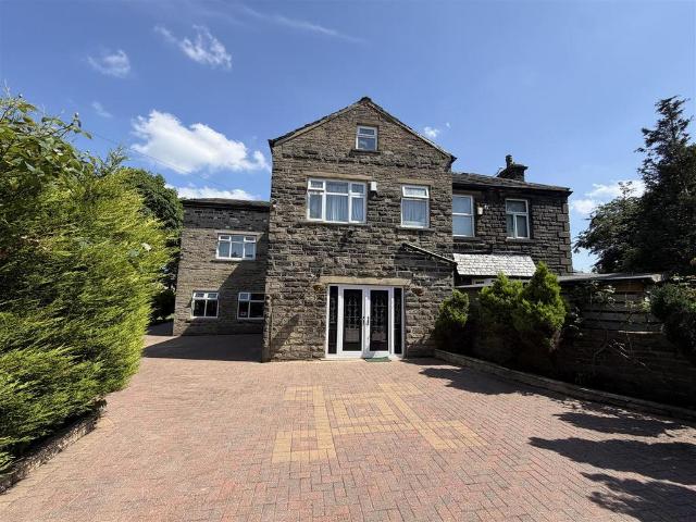 House for sale in Highroad Well, Sowerby Bridge