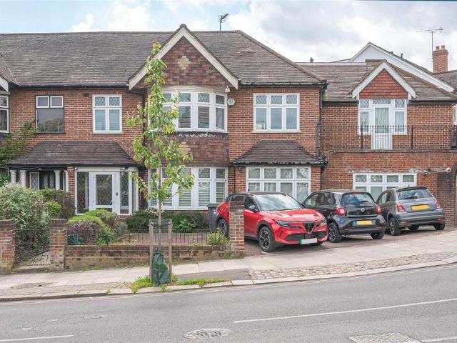 House for sale in Muswell Hill, Greater London