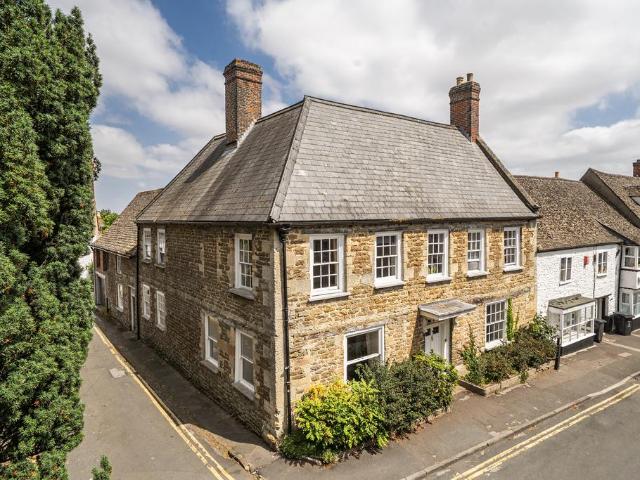 House for sale in Highworth, Swindon