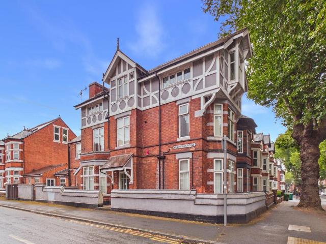 House for sale in Lenton, City of Nottingham