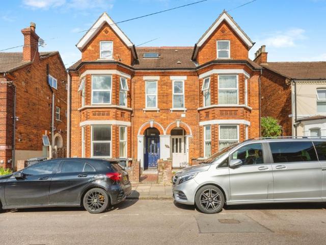 House for sale in Harpur, Bedford