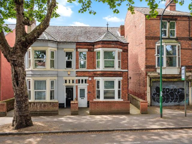 House for sale in Old Lenton, Haddon