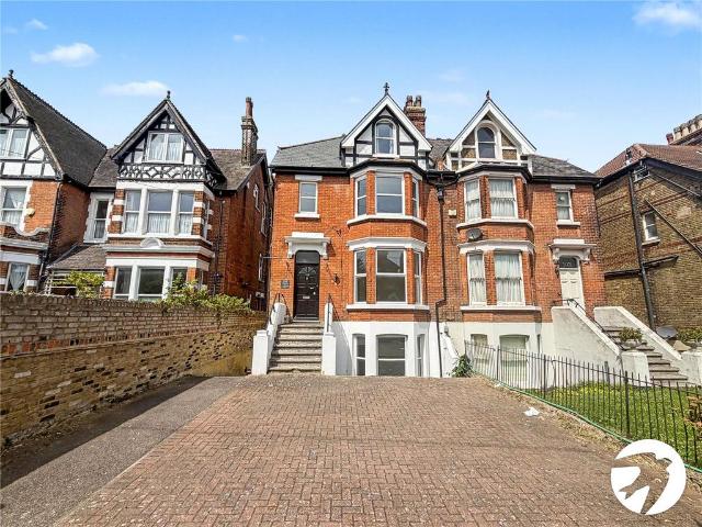 House for sale in Snodhurst, Chatham