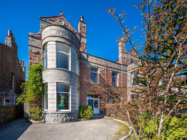 House for sale in Rubislaw, Ballindoch