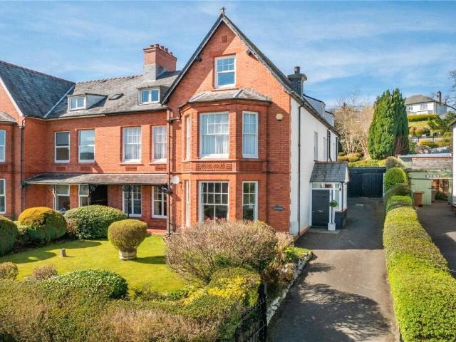 House for sale in Bala
