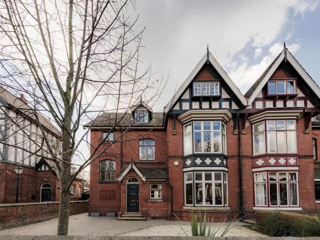 House for sale in Wheatley, South Yorkshire