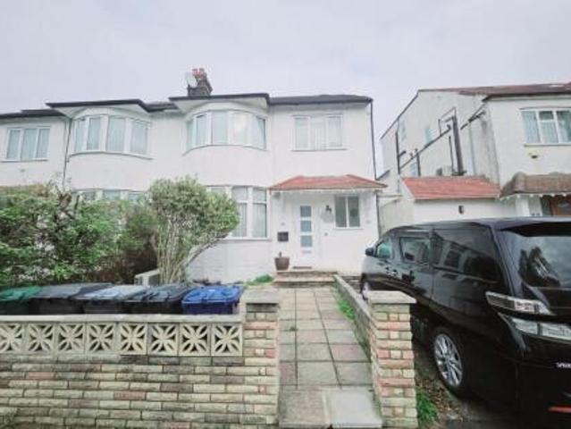 House for sale in Temple Fortune, Greater London