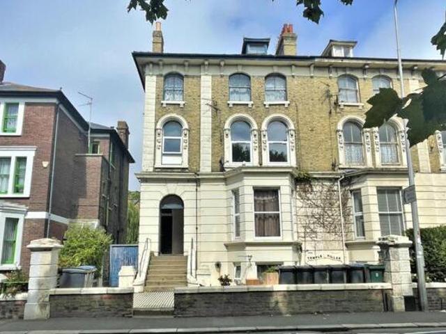 House for sale in Clarendon, Ash
