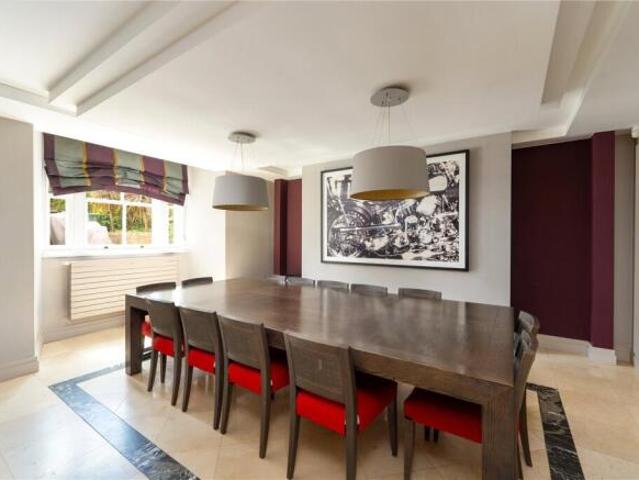Farm for sale in Belsize Park, Greater London