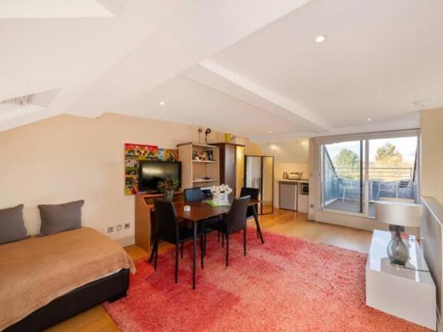 Farm for sale in Cat Hill