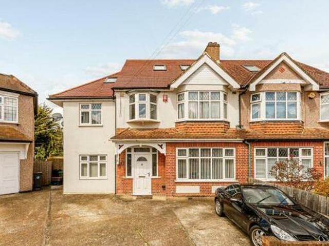 House for sale in Isleworth, Greater London