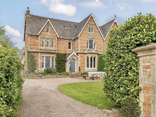 House for sale in Taunton, Somerset