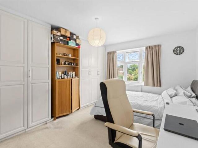 Farm for sale in Twickenham, Greater London