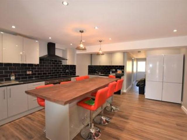House for rent in Hales Place, The Bridge