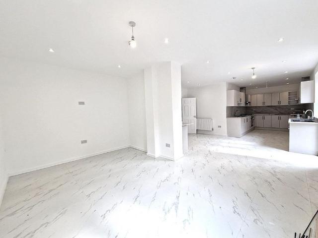 House for rent in Hainault, Greater London