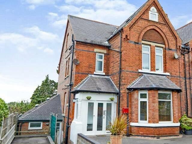 House for rent in Froggatt, East Midlands