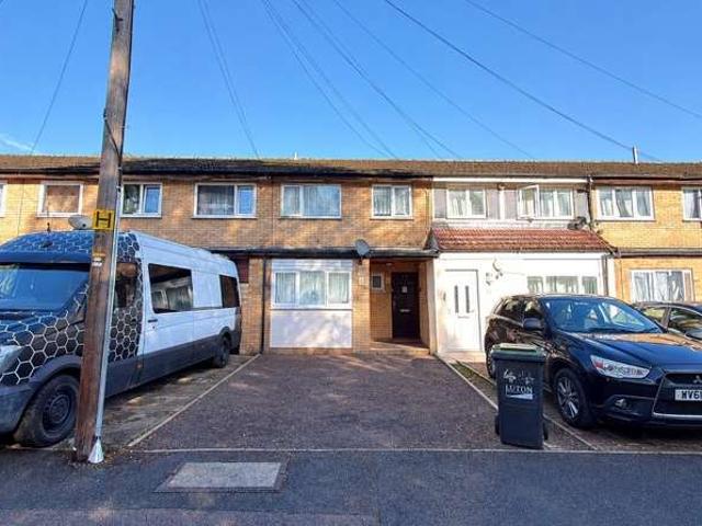 Cottage for sale in Bury Park, Luton