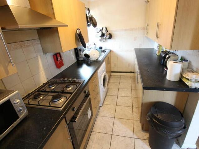 Cottage for rent in Highfield, Southampton