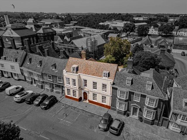 House for sale in Oad Street, Kent