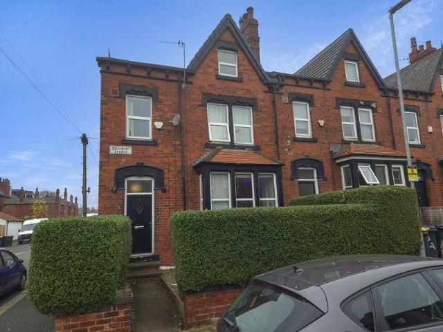 House for sale in Beckett Park, Burley