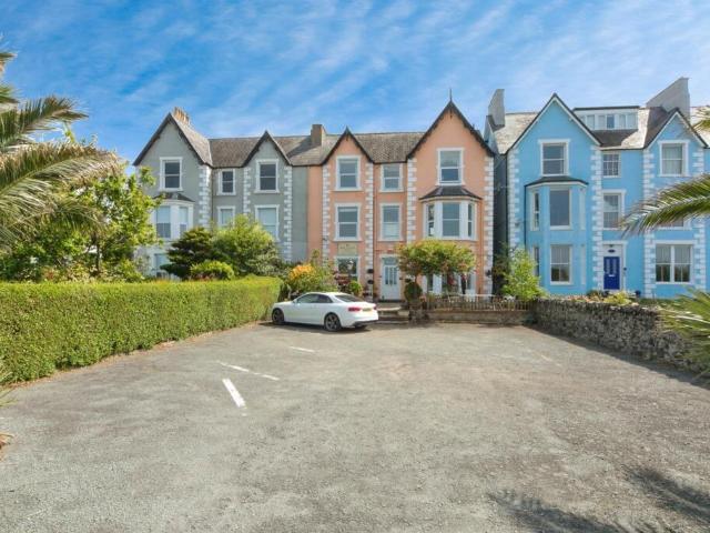 House for sale in Llanfairfechan, Wales