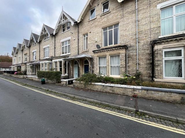 House for sale in High Field, York