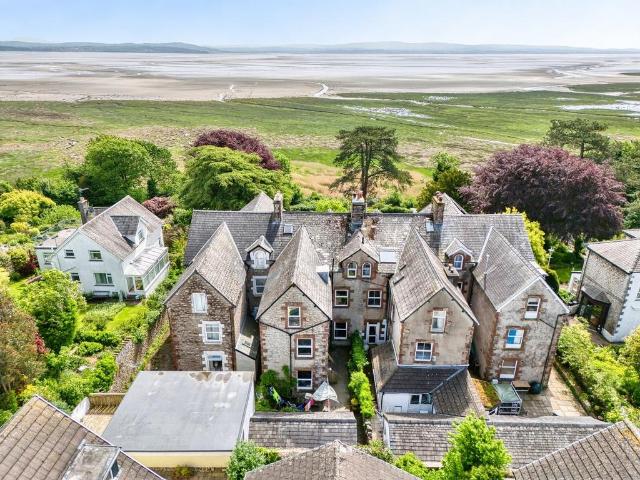 House for sale in Grange-over-sands