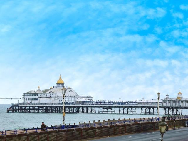 House for sale in Roselands, Eastbourne
