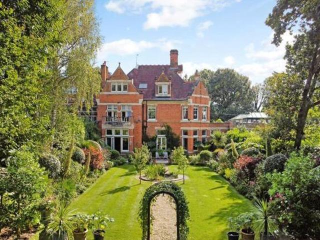 House for sale in Row Town, Surrey