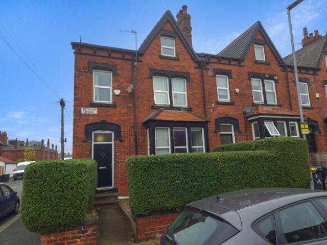 Cottage for sale in Beckett Park, Leeds