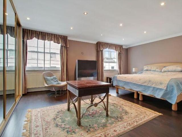 Cottage for sale in Ballindoch, Scotland