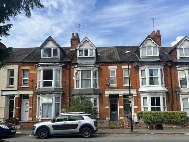 House for sale in Northampton, Northamptonshire