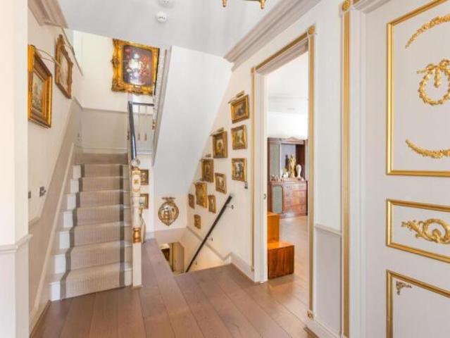 Cottage for sale in Cat Hill