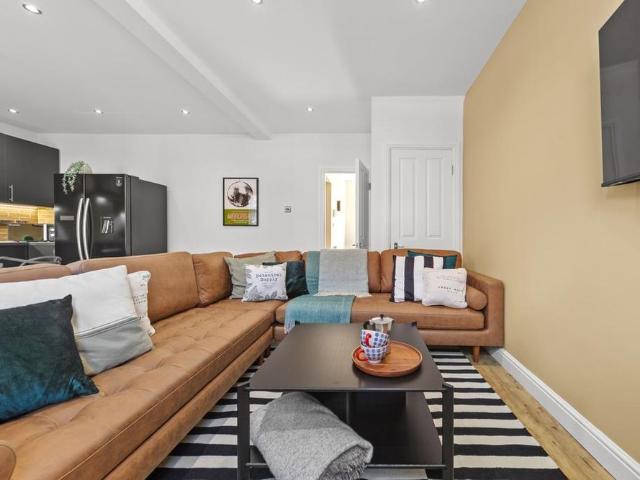 House for rent in Headingley Hill, Leeds