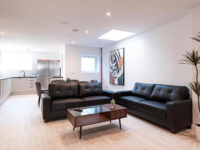Apartment for rent in Brynmill, Swansea