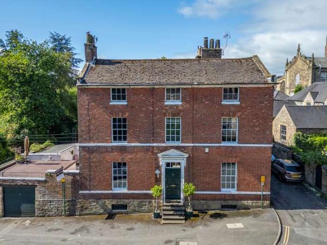 Townhouse for sale in Froggatt, East Midlands