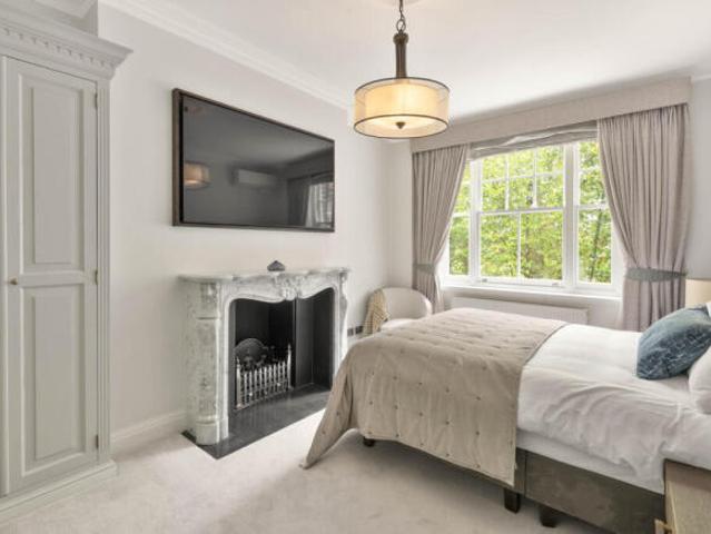 Townhouse for sale in Royal Borough of Kensington and Chelsea, Greater London