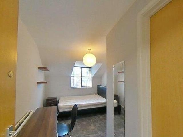 House for sale in Elmfield, Leicestershire